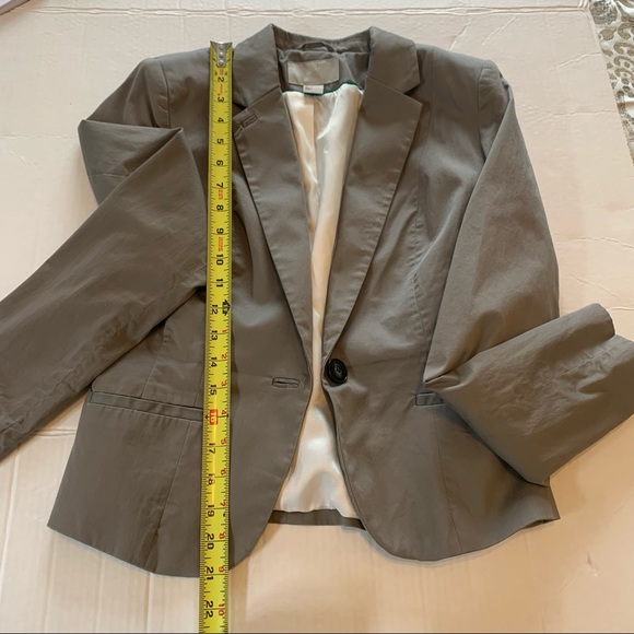 H&M Ladies Grey Blazer Jacket size 6 - Picture 3 of 9